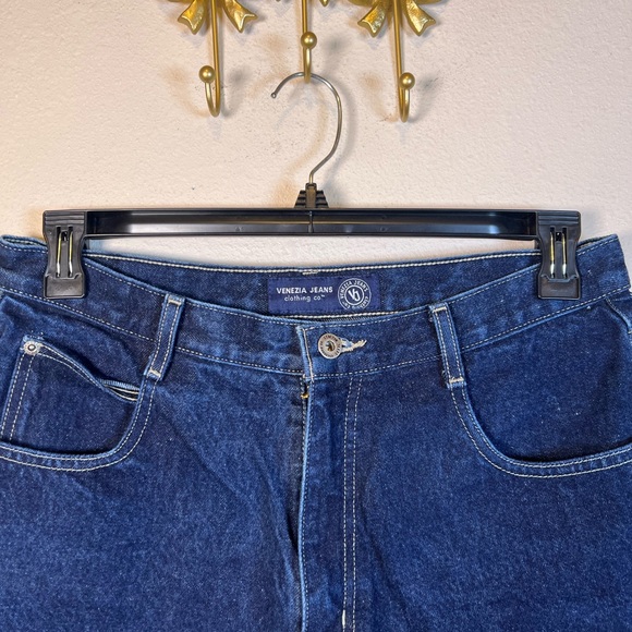 Sold - Picture 2 of 5